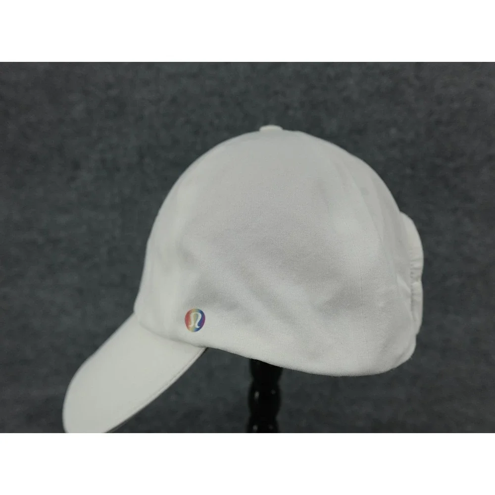 Lululemon Fast and Free Run Hat Unisex OS White Rainbow Reflective‎ Logo